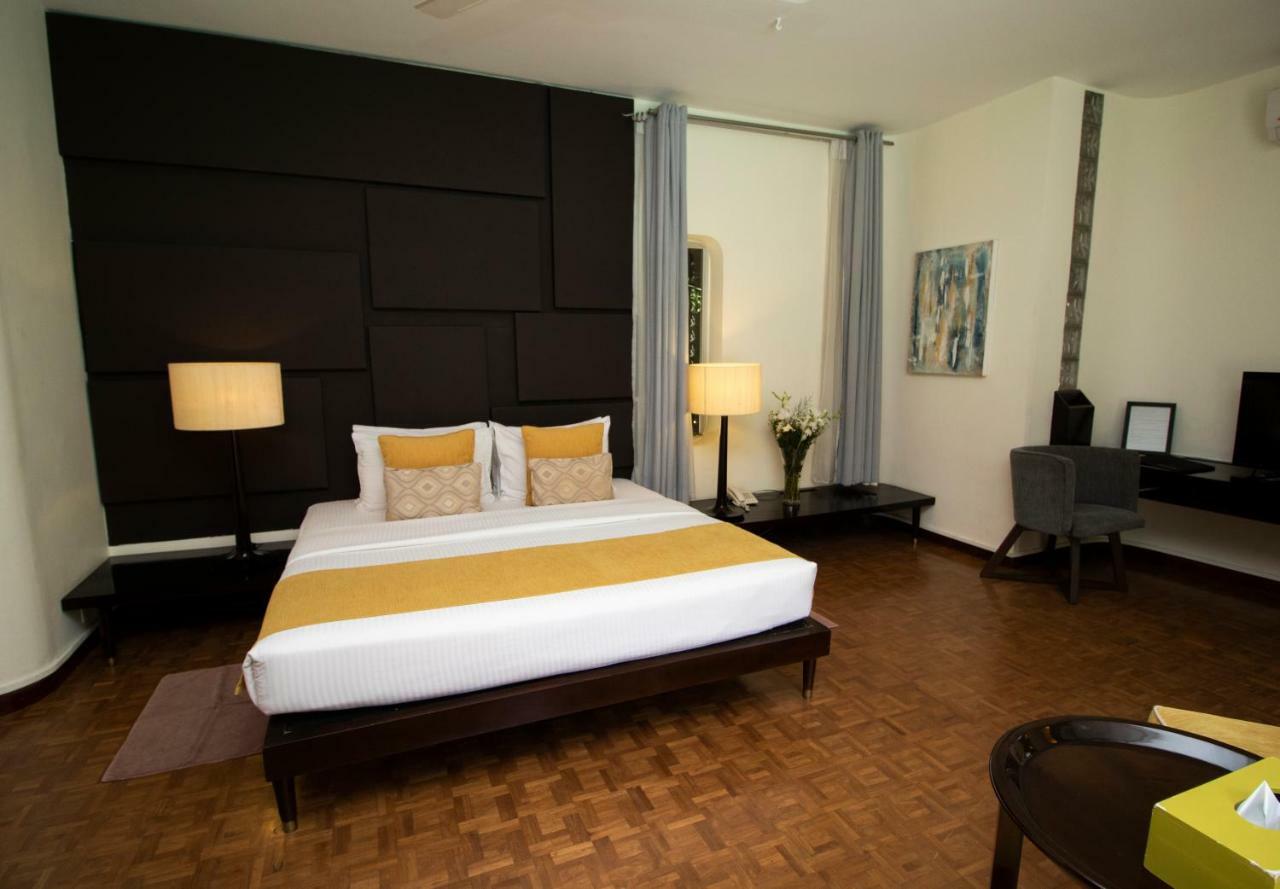 Colombo House By Ceilao Villas ภายนอก รูปภาพ