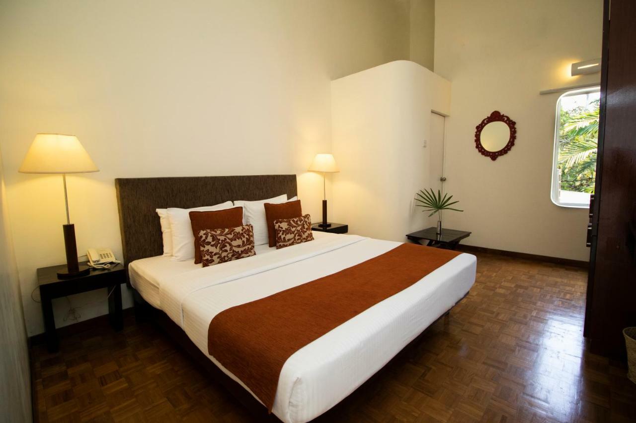 Colombo House By Ceilao Villas ภายนอก รูปภาพ